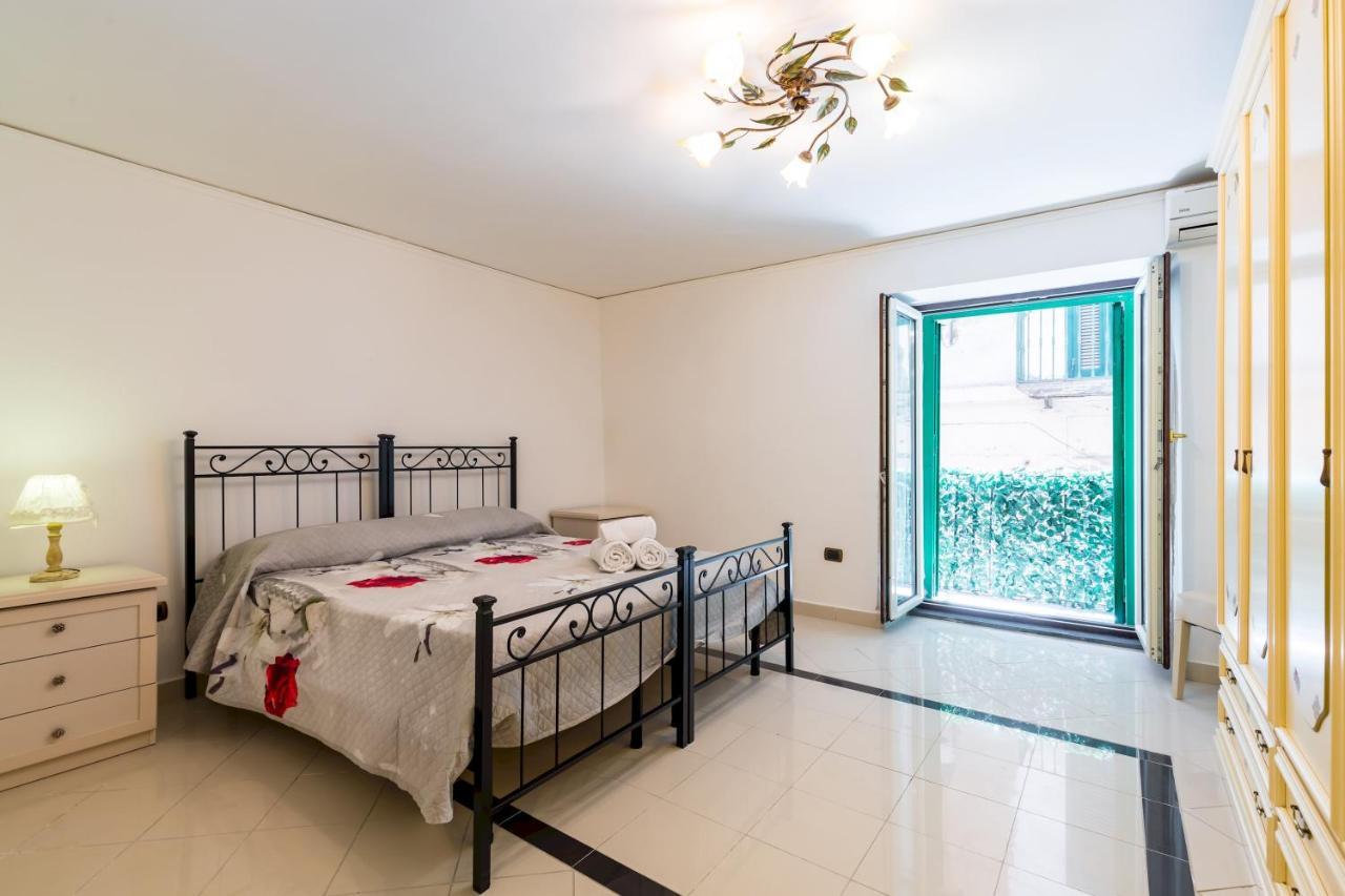 Qs1 - Indipendent Flat In Center Leilighet Napoli Eksteriør bilde